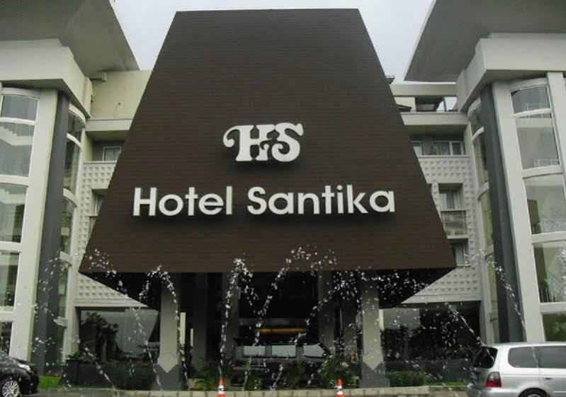 Hotel Santika Kelapa Gading Jakarta Exterior foto